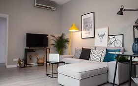 Behouse Santa Cruz
